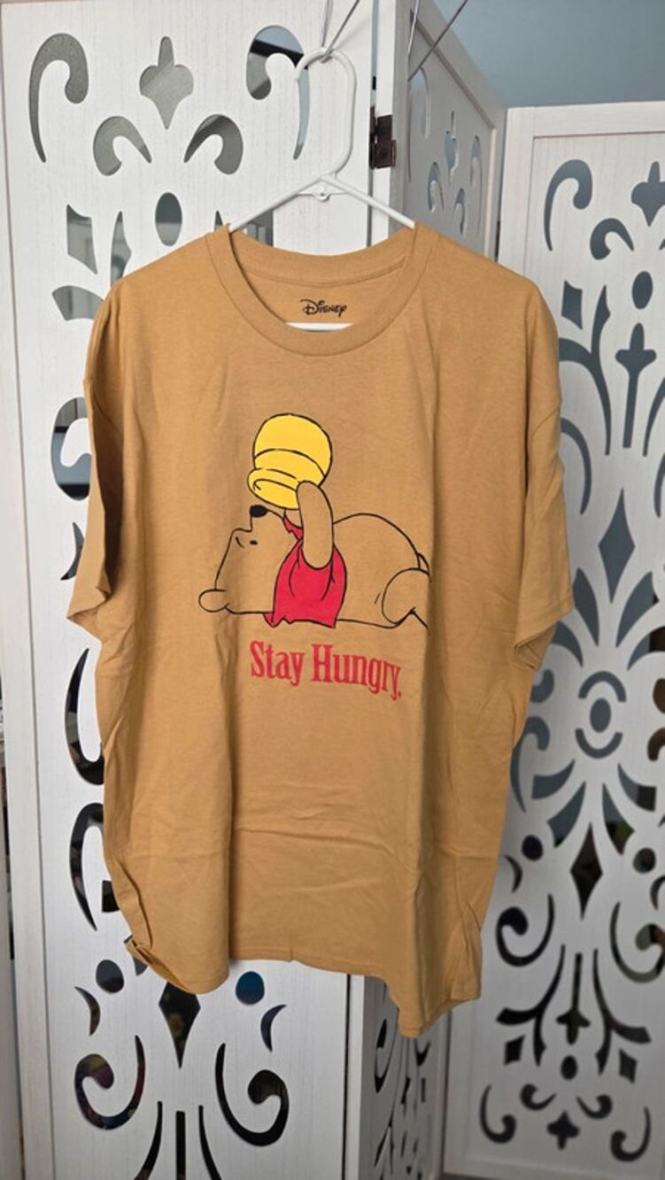 Disney Winnie the Pooh Stay Hungry Tee Mens XL Tan Graphic Shirt NWOT